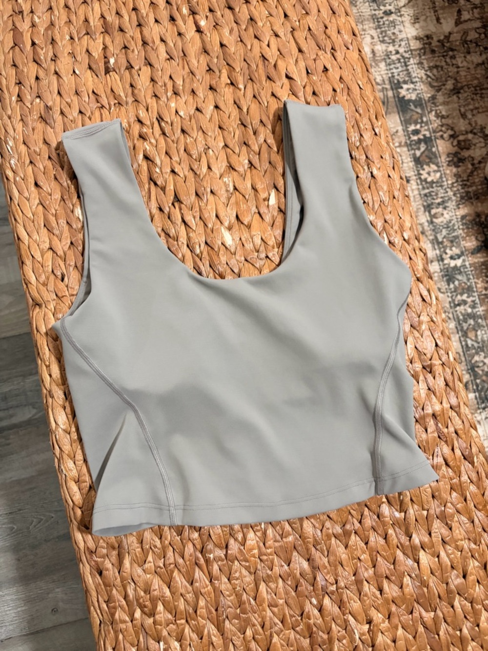 Lululemon Scoop Neck Cropped Tank